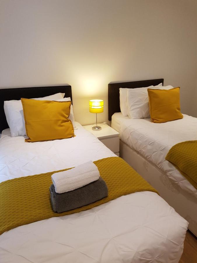 Ekhaya Three Apartment Manchester Luaran gambar