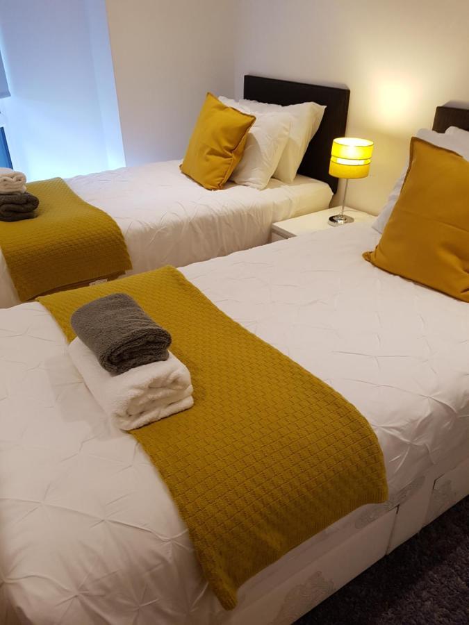 Ekhaya Three Apartment Manchester Luaran gambar