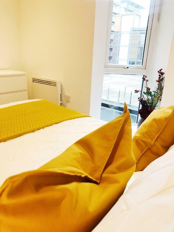 Ekhaya Three Apartment Manchester Luaran gambar