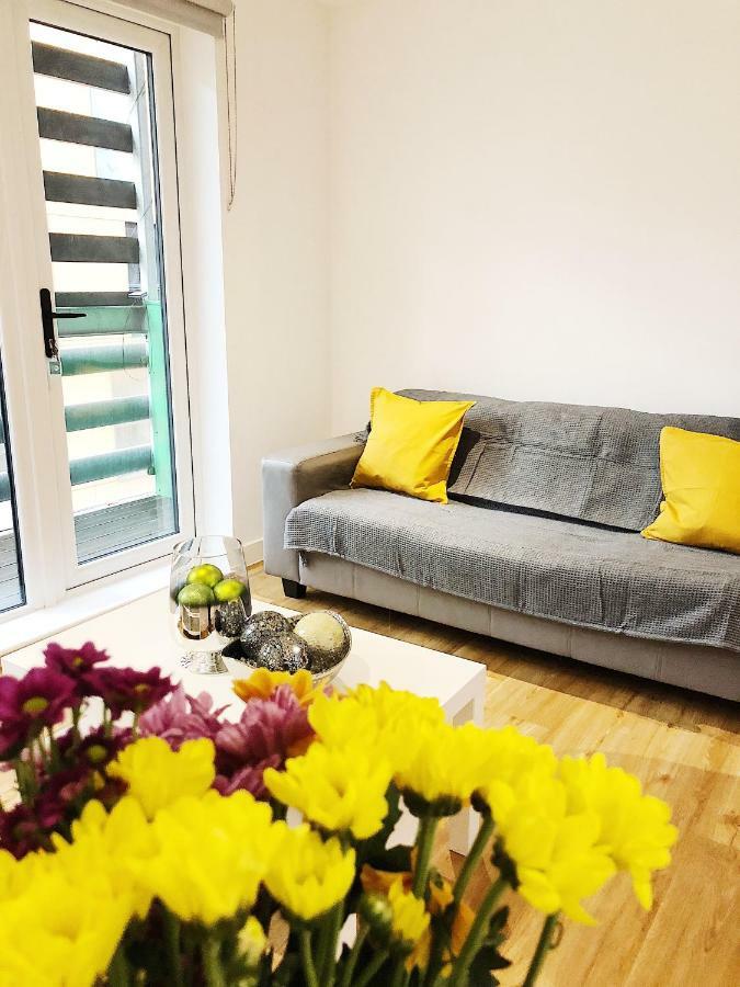 Ekhaya Three Apartment Manchester Luaran gambar
