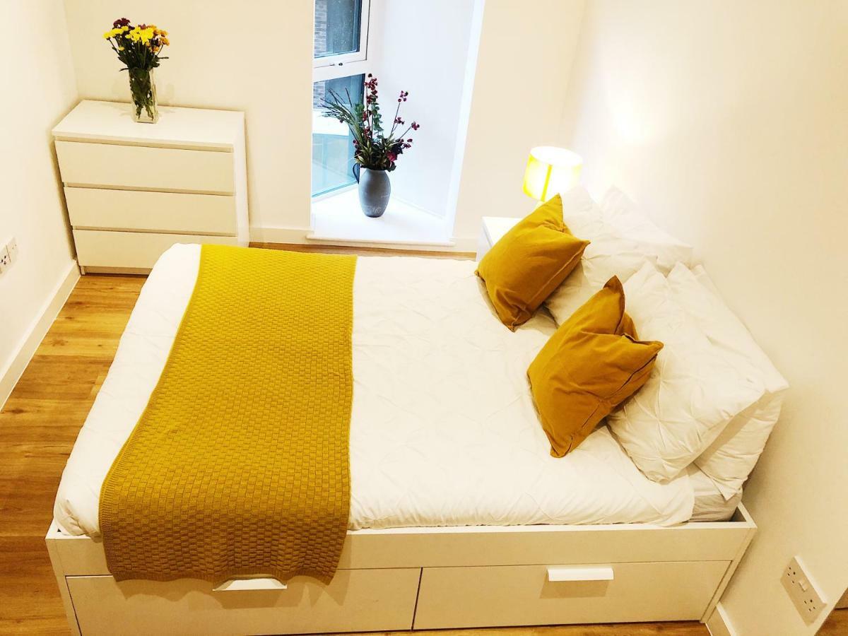 Ekhaya Three Apartment Manchester Luaran gambar