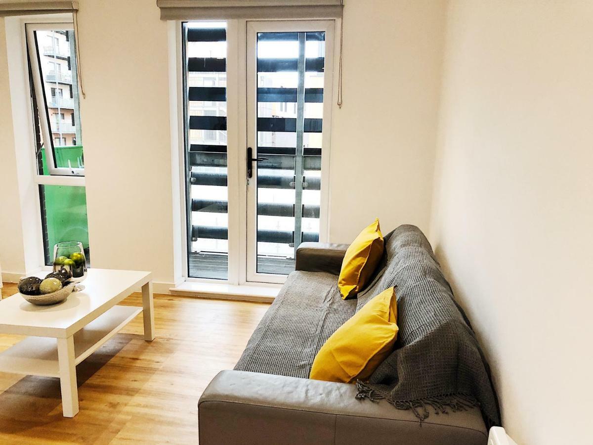 Ekhaya Three Apartment Manchester Luaran gambar