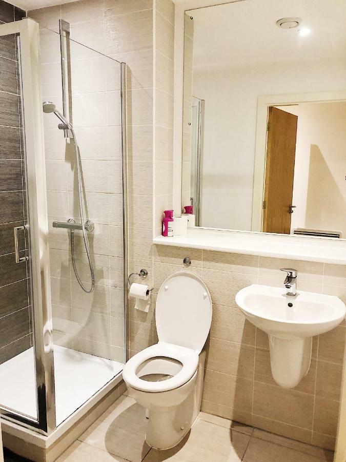 Ekhaya Three Apartment Manchester Luaran gambar